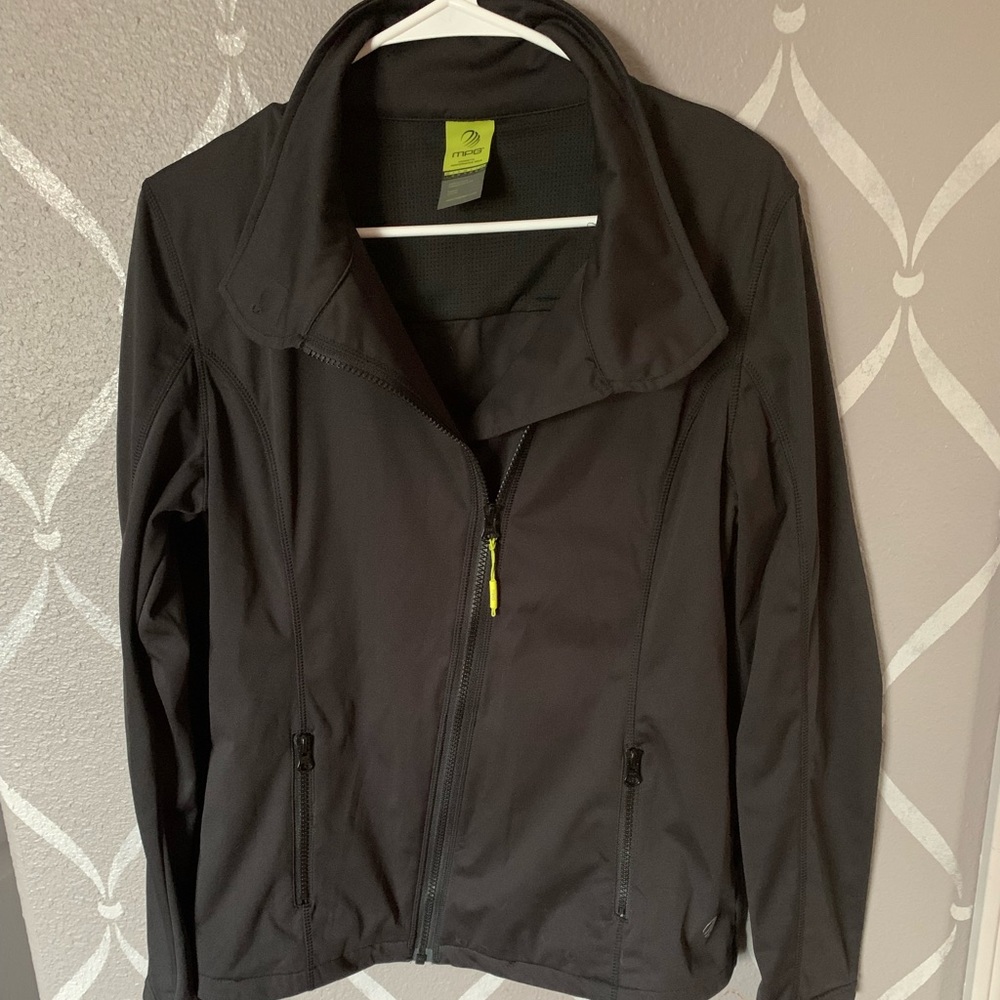 Outdoor windbreaker jacket